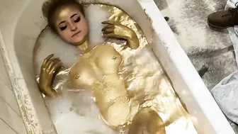 I Drop A Nude Model in Molten Gold Metal - Creative Photoshoot with Heather (18+) #3