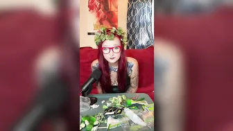 GREEN Candy ASMR Mukbang w/ Poison Ivy! #4