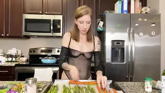 Hang out with me! I’m making Lamb, Roasted Carrots, & Asparagus in my Lingerie! It’s AIP Compliant! #2