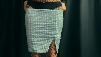 trying on fishnet tights #tights #fishnets