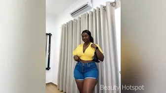 Adomah XX | Ghanaian Model & Brand Influencer | Bio | Fun Facts #BeautyHotspot #PlusSize #Viral #3