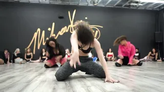 Yikes | Nicki Minaj | @AdisonBriana Floorplay Choreography #4