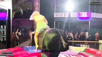 Girl enjoy bull ♥️♥️ riding ♉️! Mechanical bull ♥️♥️ riding ! Benidorm bull ♥️♥️ ! Bull ♥️♥️ riding #3