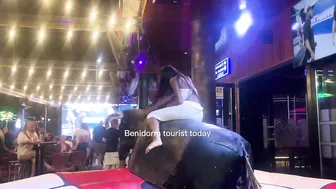 Black girl bull ♥️♥️ riding tonight! Benidorm bull ♥️♥️! Mechanical bull Benidorm #3