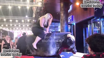 Bull riding in black dress ♥️♥️! Mechanical bull ♥️♥️ riding! Benidorm bull ! Bull ♥️♥️ riding highlights #2