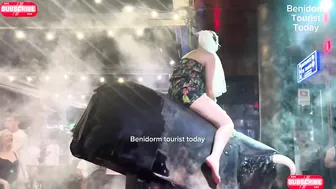 She enjoy bull ♥️♥️ riding! Mechanical bull Benidorm ♥️♥️! Benidorm bull ♥️♥️ #3