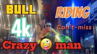 Crazy ♥️♥️ man bull riding with his wife ♥️♥️! Mechanical bull Benidorm #1