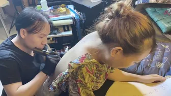 Tattoo mandalas sóng lưng em bé xinh #leethanhdnai #tattoo #timelapse #1