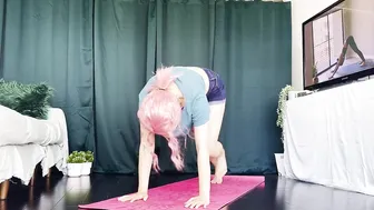 Afternoon yoga ✨ Watch Junie struggle with balance and stretching #4