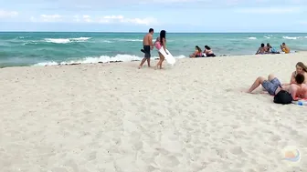 ♥️♥️♥️♥️ Sunny day at ♥️♥️♥️♥️♥️♥️♥️♥️♥️♥️ ♥️♥️♥️♥️♥️♥️♥️♥️♥️♥️ ♥️♥️ Bikini Beach walk !! #2